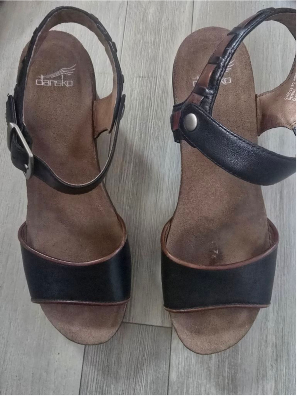 Women's Dansko Debby Black Brown Leather Sandals Size 8.5